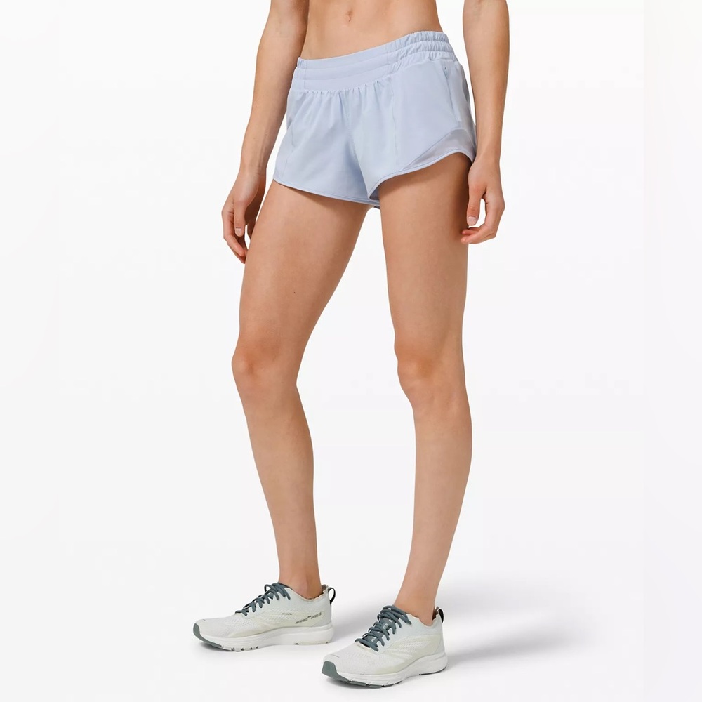 LULULEMON Hotty Hot Low-Rise Lined Short 2.5" Size 12 Light Grey
